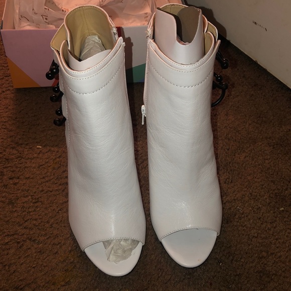 NIB-KATY PERRY UNITY TOO BOOTIES - Picture 6 of 7